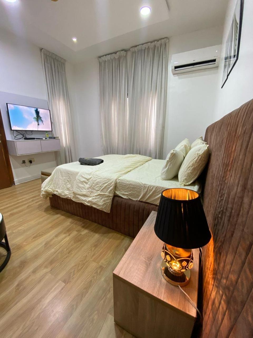 2-Bedroom Furnished Apartment - Lekki Лагос Экстерьер фото